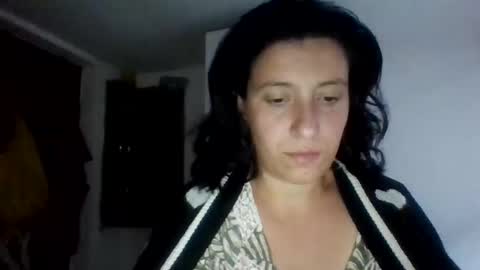 Snapshot of alma_amy chatting on 09/09/25, 07:57 Alma online show from 09/09/25, 07:57