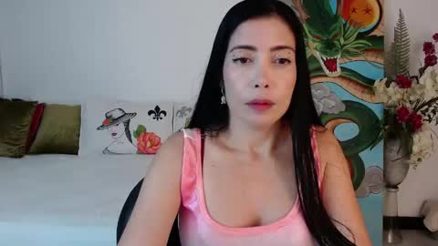 Snapshot of alma_art_ chatting on 05/05/26, 09:01 alma_art_ online show from 05/05/26, 09:01