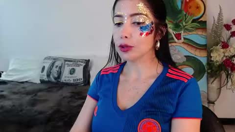 Snapshot of alma_art_ chatting on 06/17/26, 11:05 alma_art_ online show from 06/17/26, 11:05