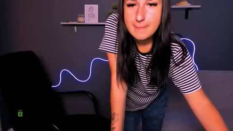 alma_black online show from 09/10/25, 05:51