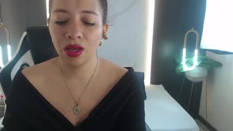 ALMA FENIX  online show from 12/09/24, 03:22