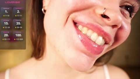 Snapshot of alma_yammy chatting on 11/24/25, 04:18 Alma online show from 11/24/25, 04:18