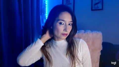 Snapshot of almaglow chatting on 02/07/26, 02:37 Alma online show from 02/07/26, 02:37