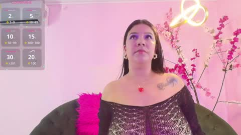 ALMENDRAEVANS online show from 01/28/25, 11:49