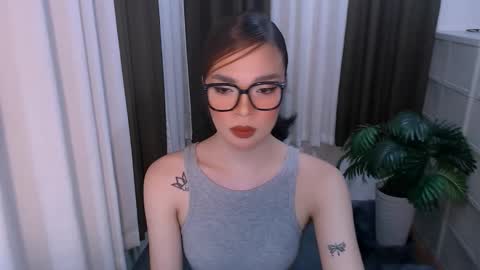 Snapshot of almira_scott chatting on 06/11/26, 11:52 almira_scott online show from 06/11/26, 11:52