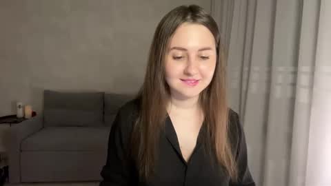 Snapshot of almostinnocent_ chatting on 11/24/25, 07:46 Anna online show from 11/24/25, 07:46