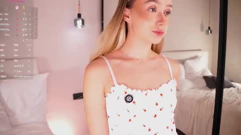 Lia online show from 07/28/26, 01:12