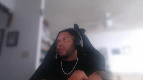 simplyfaded online show from 06/03/26, 03:09