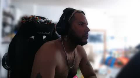 simplyfaded online show from 08/01/26, 11:14