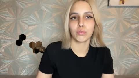 Lisa online show from 09/09/25, 02:38