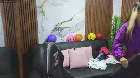 alonddra_tay online show from 06/22/26, 11:29