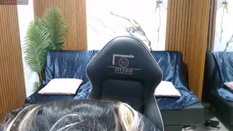 alonddra_tay online show from 07/27/26, 11:28