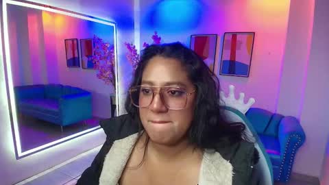 Alondra  online show from 11/19/25, 03:17