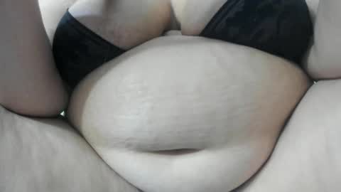 Snapshot of alondra_zaens chatting on 11/10/25, 10:09 Alondra online show from 11/10/25, 10:09