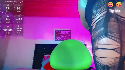 Snapshot of alondragill_ chatting on 03/26/26, 05:13 alondragill_ online show from 03/26/26, 05:13