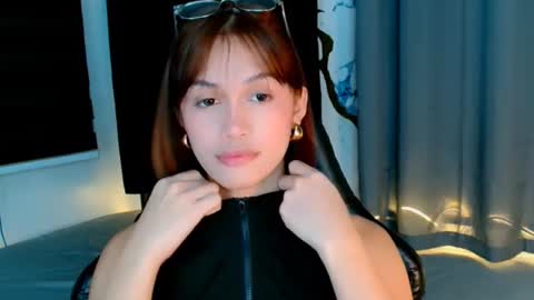 Alondra online show from 07/28/26, 11:17