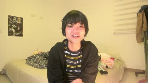 Snapshot of alone_together_ chatting on 12/23/24, 10:44 luca or garu D online show from 12/23/24, 10:44