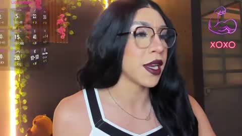 Hazel Bowie online show from 06/18/26, 10:36