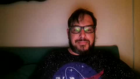 Snapshot of alonghardone4u705 chatting on 06/14/26, 06:37 alonghardone4u705 online show from 06/14/26, 06:37