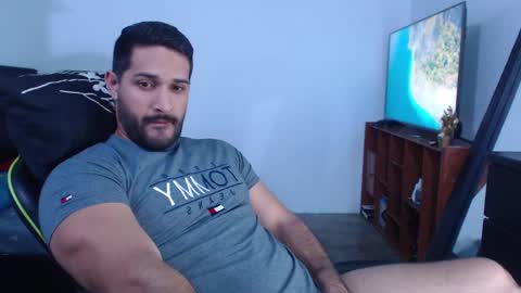 Snapshot of alonxoo chatting on 12/05/24, 01:14 alonxoo online show from 12/05/24, 01:14