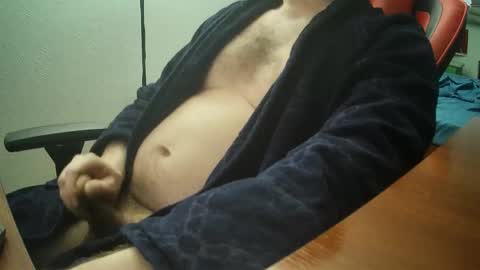 Snapshot of alonzomanly chatting on 01/10/26, 08:05 alonzomanly online show from 01/10/26, 08:05