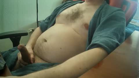Snapshot of alonzomanly chatting on 04/28/26, 07:35 alonzomanly online show from 04/28/26, 07:35