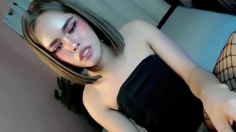 LEXY online show from 02/25/25, 05:25