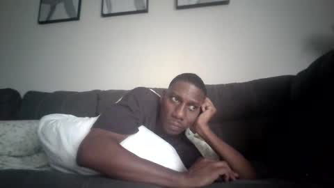 Snapshot of aloysiuz chatting on 06/11/26, 11:19 Aloysius online show from 06/11/26, 11:19
