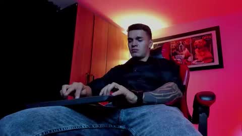 alpha_dominus_ online show from 12/22/25, 04:09