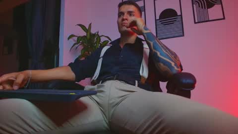 alpha_dominus_ online show from 05/09/26, 03:56