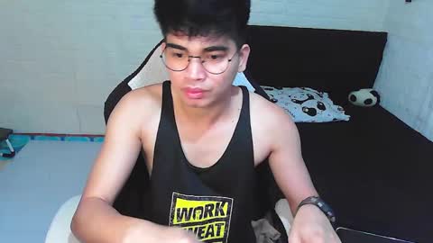 Snapshot of alpha_rider chatting on 10/22/25, 03:29 Angelo online show from 10/22/25, 03:29