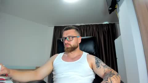 Alphaalexxx Lets reach Me 100 thumbs up online show from 07/10/26, 04:09