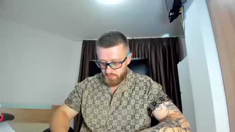 Alphaalexxx Lets reach Me 100 thumbs up online show from 07/12/26, 03:47