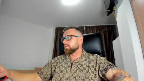 Alphaalexxx Lets reach Me 100 thumbs up online show from 07/18/26, 06:01