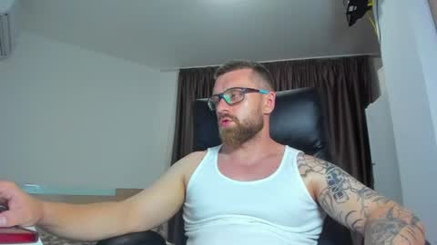Alphaalexxx Lets reach Me 100 thumbs up online show from 07/28/26, 07:39