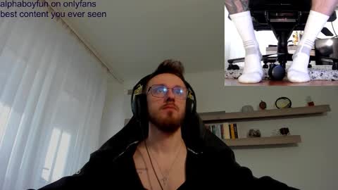 Snapshot of alphaboyfun chatting on 12/03/25, 11:30 Andi online show from 12/03/25, 11:30
