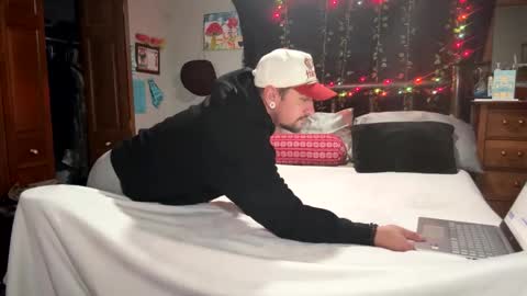 alphadomcole online show from 12/17/25, 05:35