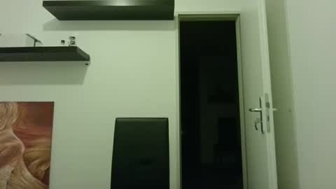 Snapshot of alphah_hunk chatting on 09/27/25, 09:09 alphah_hunk online show from 09/27/25, 09:09