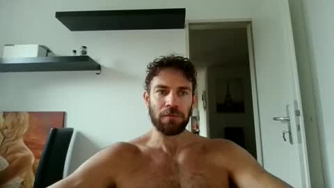 Snapshot of alphah_hunk chatting on 10/09/25, 10:24 alphah_hunk online show from 10/09/25, 10:24