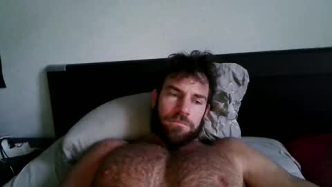 Snapshot of alphah_hunk chatting on 10/23/25, 08:46 alphah_hunk online show from 10/23/25, 08:46