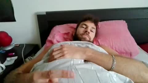 Snapshot of alphah_hunk chatting on 10/26/25, 08:42 alphah_hunk online show from 10/26/25, 08:42