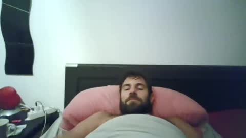 Snapshot of alphah_hunk chatting on 10/26/25, 09:21 alphah_hunk online show from 10/26/25, 09:21