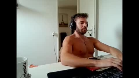 alphah_hunk online show from 06/10/26, 09:41
