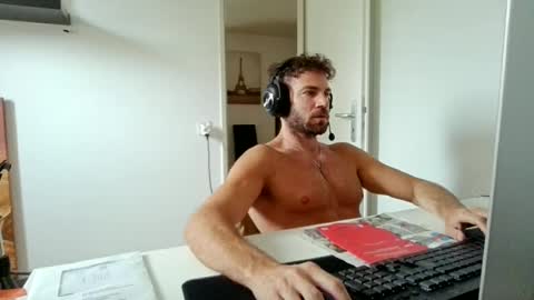 alphah_hunk online show from 06/12/26, 10:03