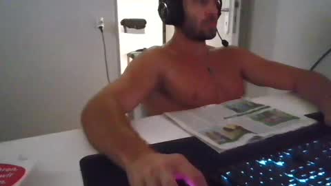 alphah_hunk online show from 07/17/26, 04:23