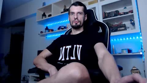 Snapshot of alphamastertodd chatting on 11/02/25, 12:35 MasterTodd online show from 11/02/25, 12:35