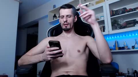 Snapshot of alphamastertodd chatting on 11/20/25, 04:12 MasterTodd online show from 11/20/25, 04:12