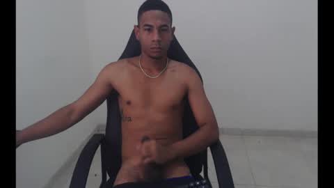 Snapshot of alphas_latins chatting on 04/02/26, 08:06 alphas_latins online show from 04/02/26, 08:06