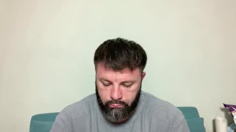 Snapshot of alphasparks chatting on 09/17/25, 02:46 Jhonny online show from 09/17/25, 02:46