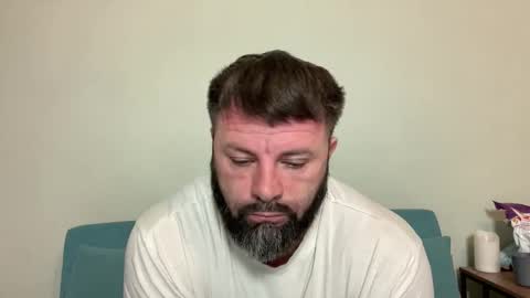 Snapshot of alphasparks chatting on 09/18/25, 03:08 Jhonny online show from 09/18/25, 03:08